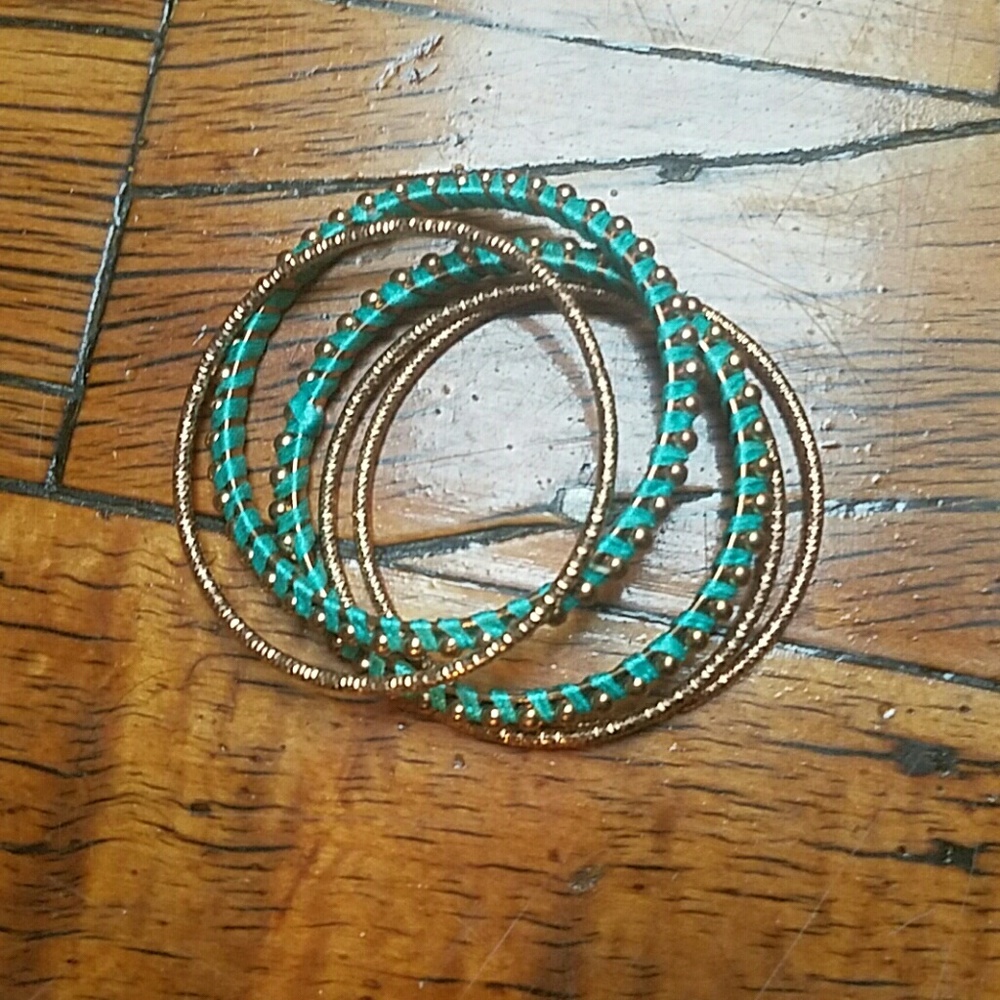 Set of bracelets